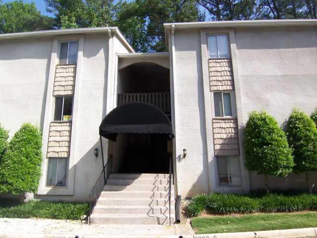 Spacious three bedroom two bath unit. Fresh interior paint and new neutral carpet. Tile kitchen floor, updated cabinets and private balcony. Listing agent is mother of seller. Taxes do not reflect Homestead Exemption