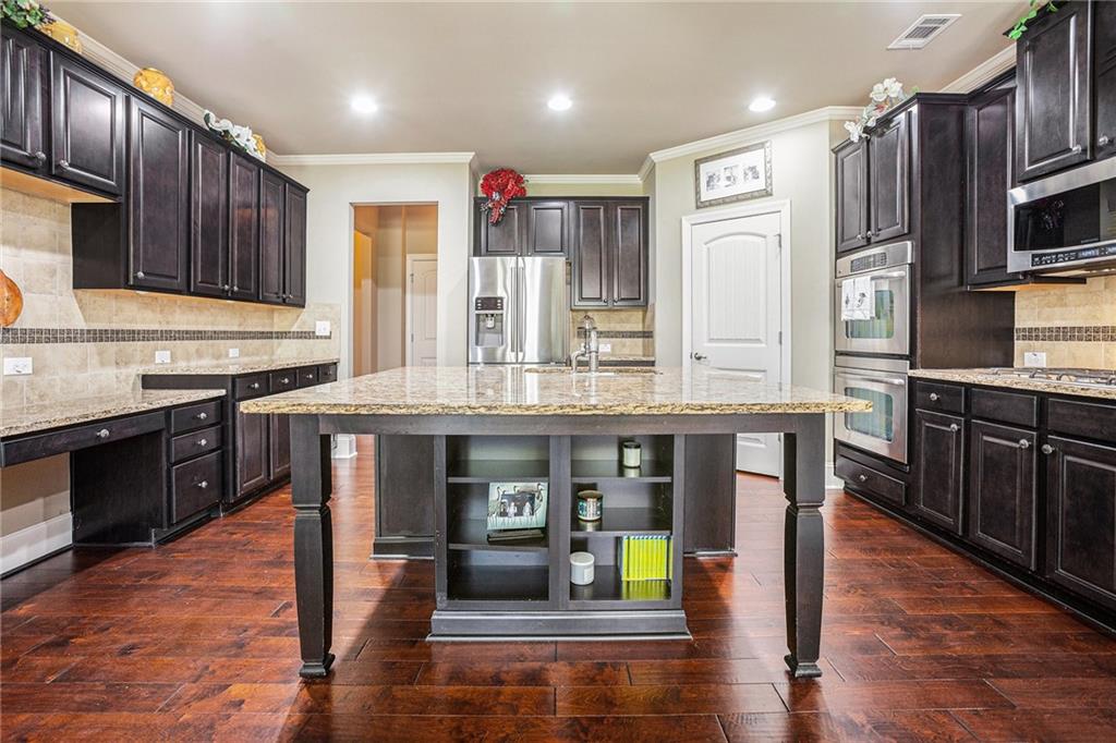 233 Millstone Parkway, Woodstock, Georgia image 8