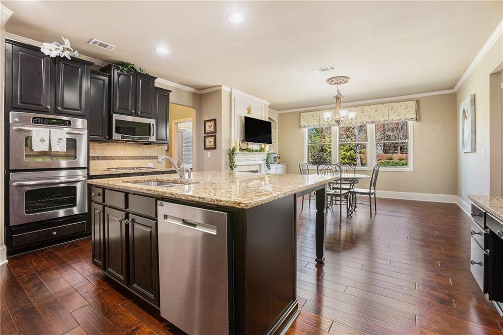 233 Millstone Parkway, Woodstock, Georgia image 7