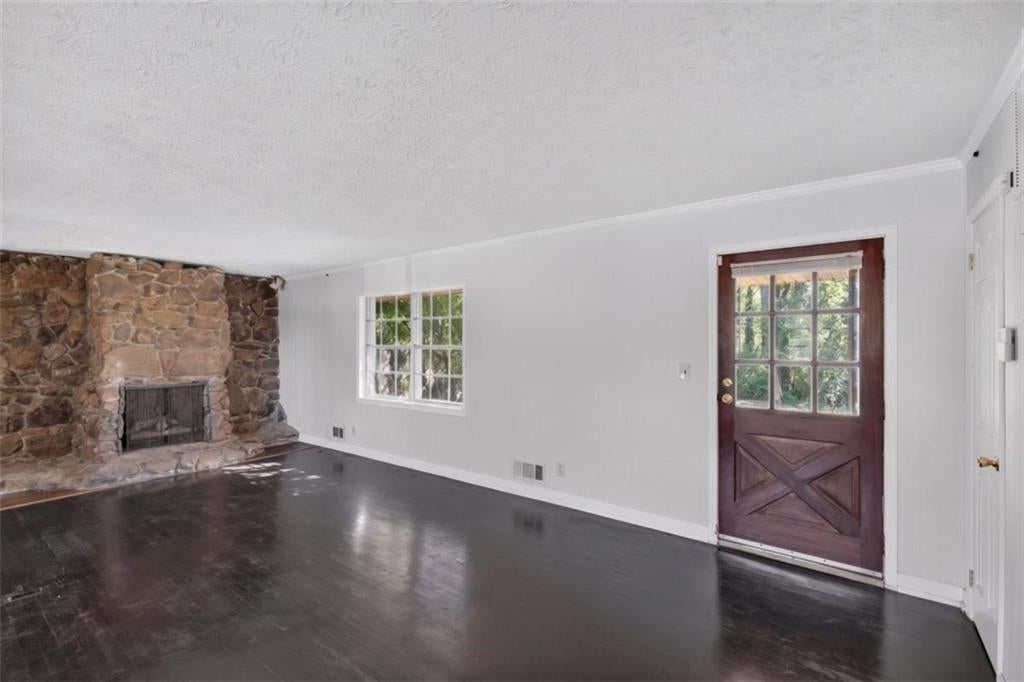 1111 Cliff Crest Court