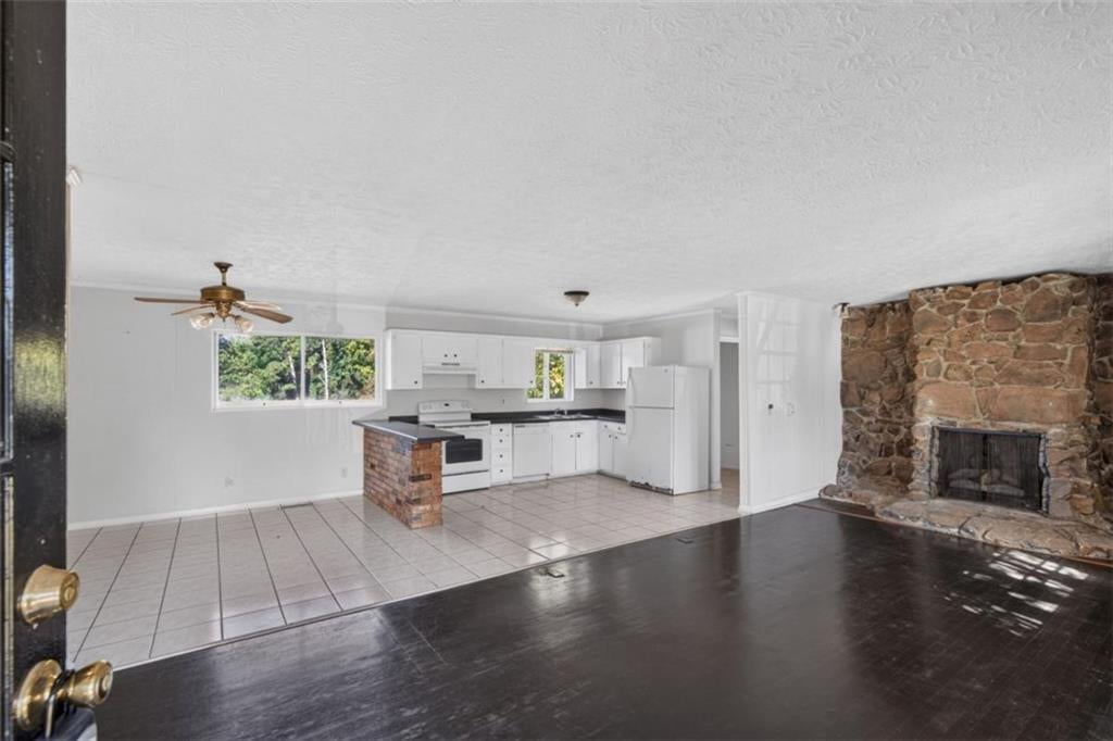 1111 Cliff Crest Court