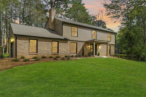 Photo of 3829 Fox Hills SE, Marietta, GA 30067 (MLS # 7752158)
