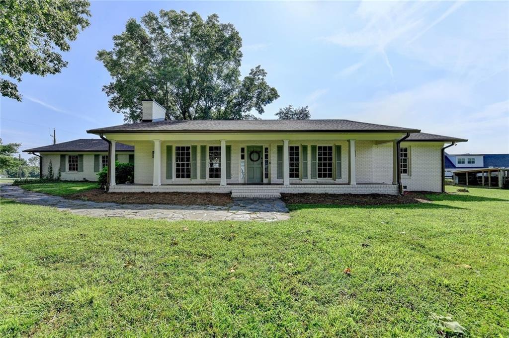 5808 Bowen Bridge Road