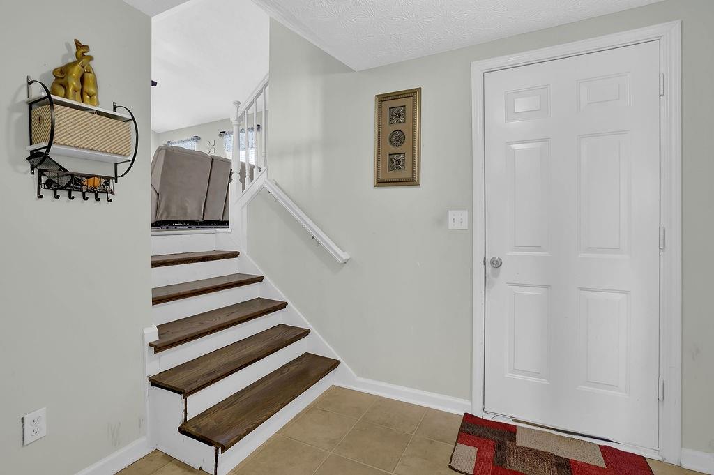 618 Jenmarie Drive, Mableton, Georgia image 6
