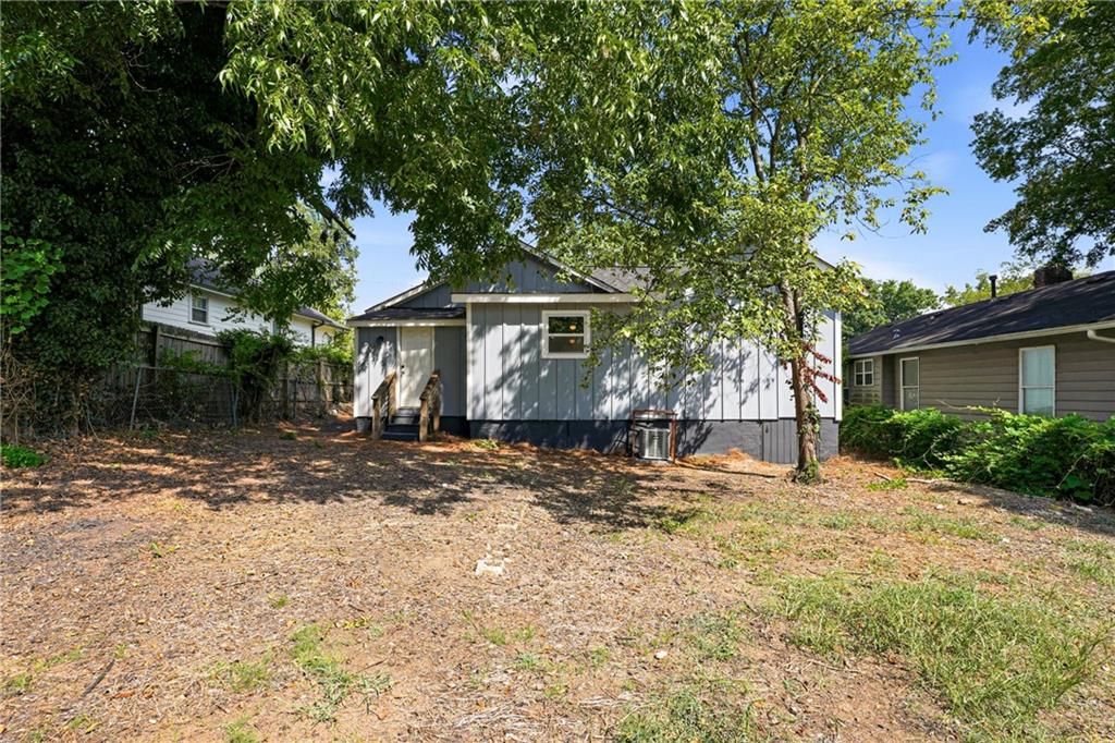 1233 Oakland Drive SW