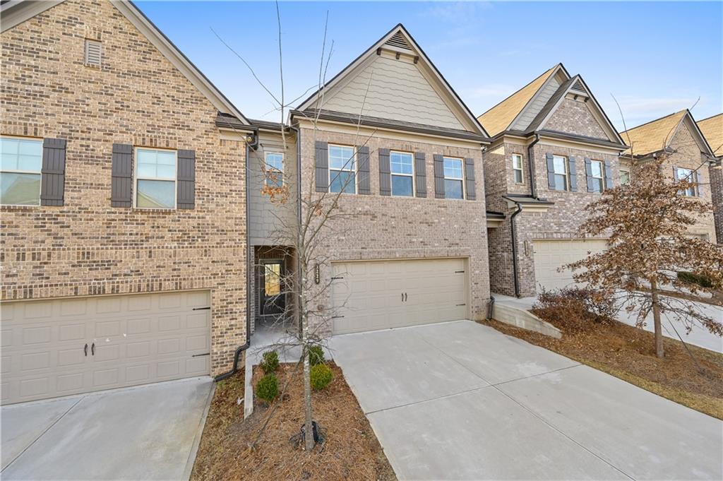 3229 Weyhill Way