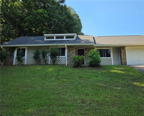 Homes For Sale - 4610 Greenbriar Trail<br/> Atlanta, GA 30331