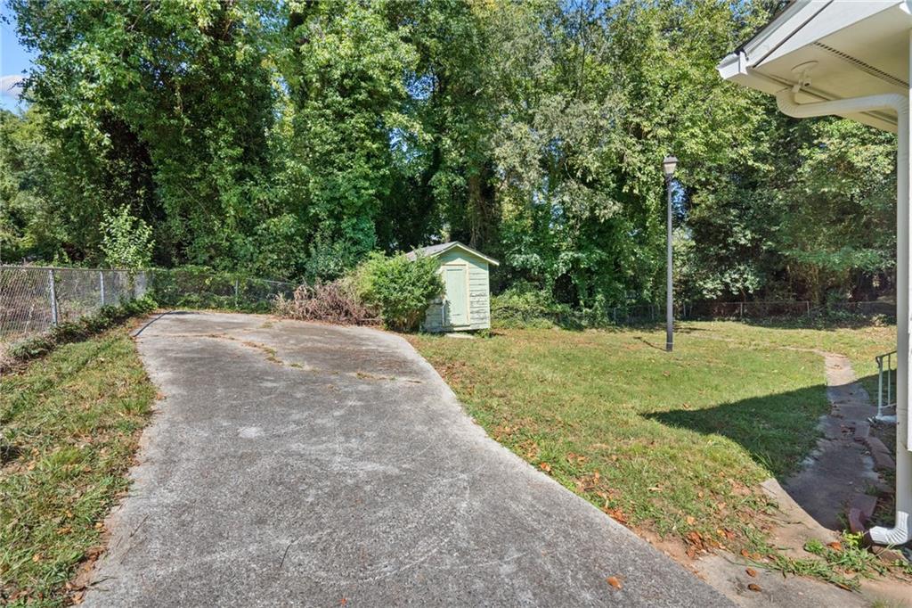 1345 SW Dodson Drive, Atlanta, Georgia image 9