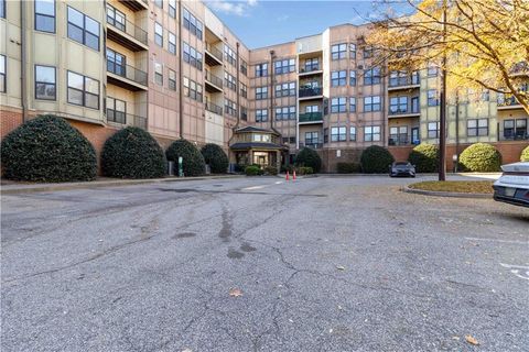 Condo For Sale - 898 Oak Street #1412<br/> Fulton County, Atlanta, GA 30310