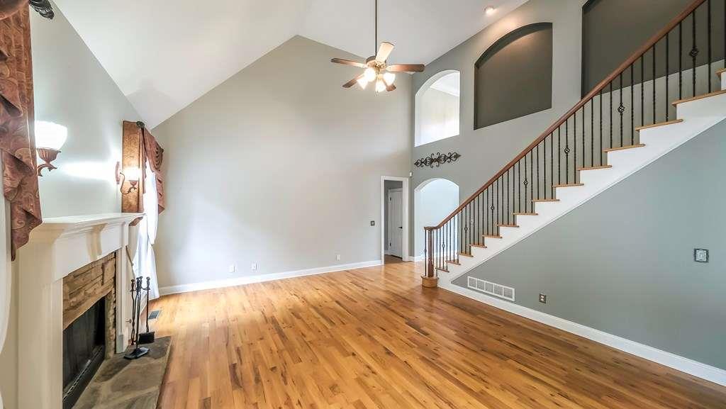 9742 Fallview Court