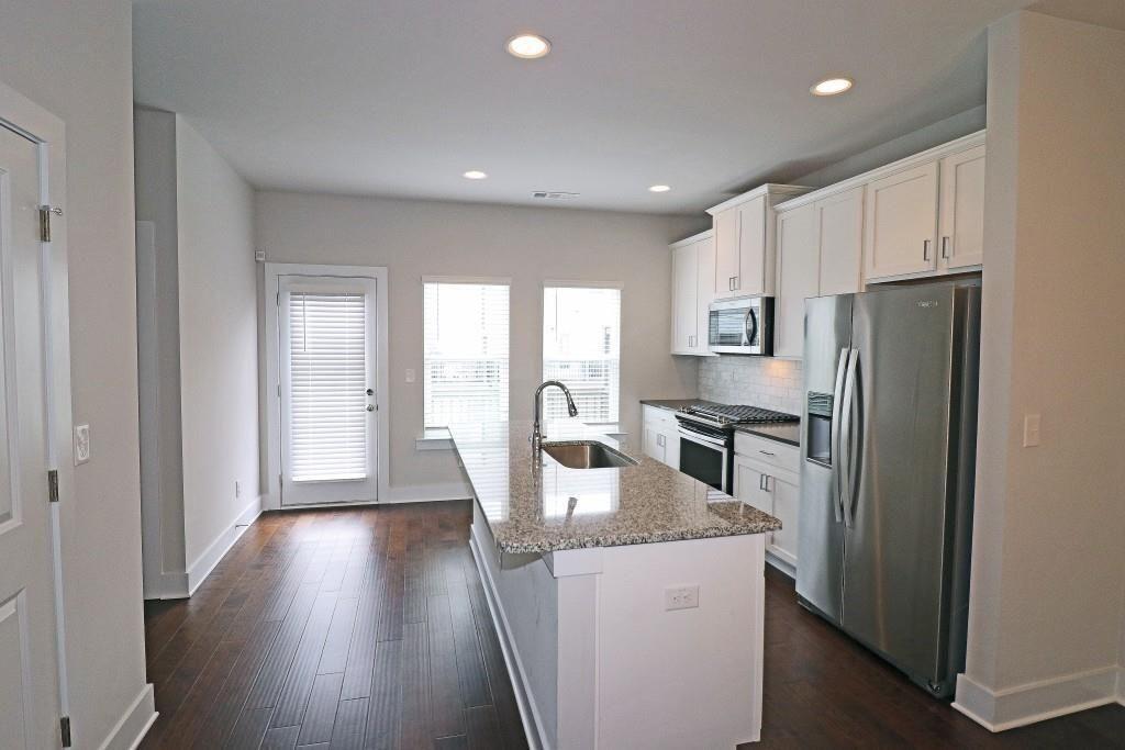 2163 Wiggins Walk