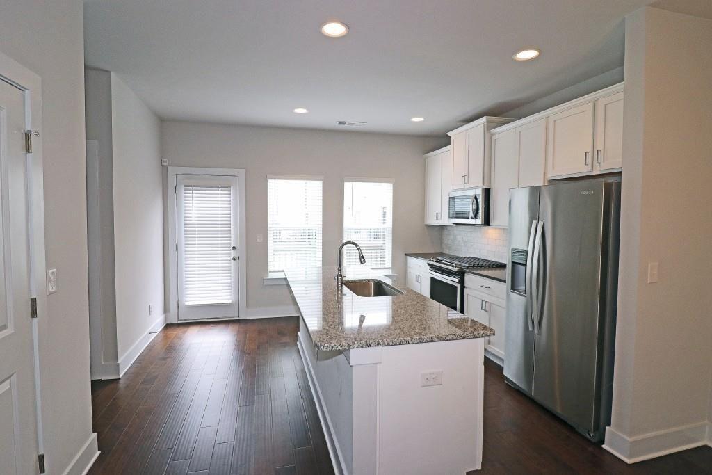 2163 Wiggins Walk