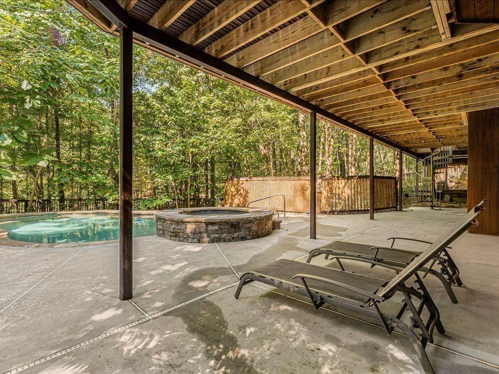 Woodstock, Georgia 30188, United States, 4 Bedrooms Bedrooms, ,4 BathroomsBathrooms,Residential,Active,208373