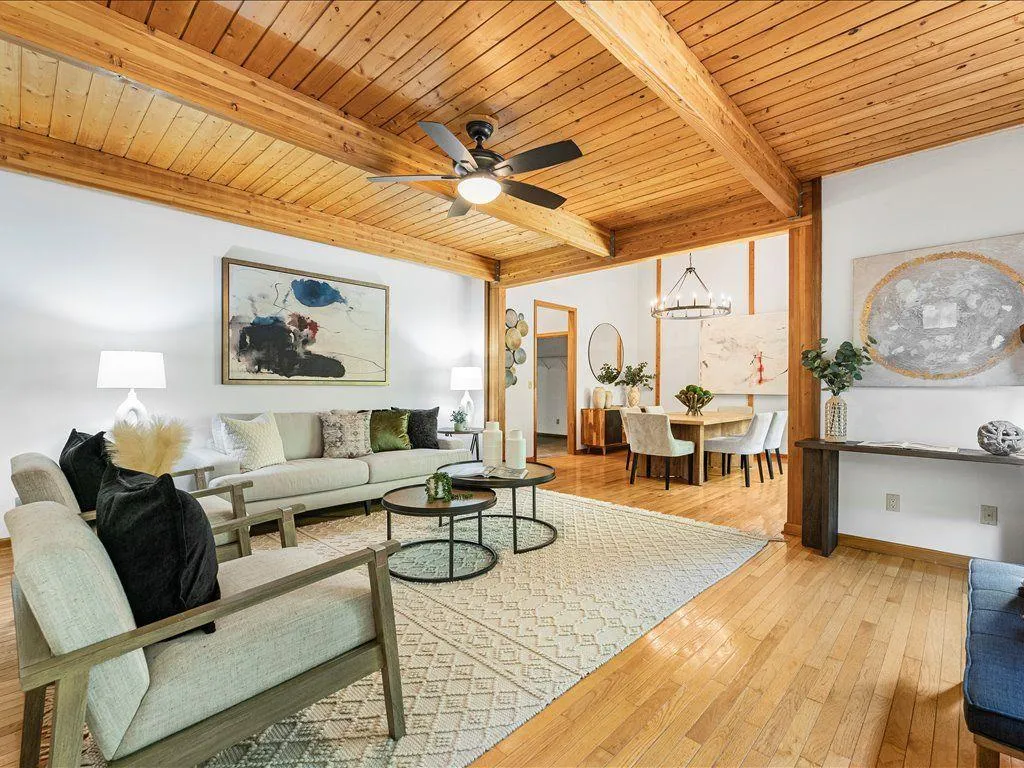 Woodstock, Georgia 30188, United States, 4 Bedrooms Bedrooms, ,4 BathroomsBathrooms,Residential,Active,208373