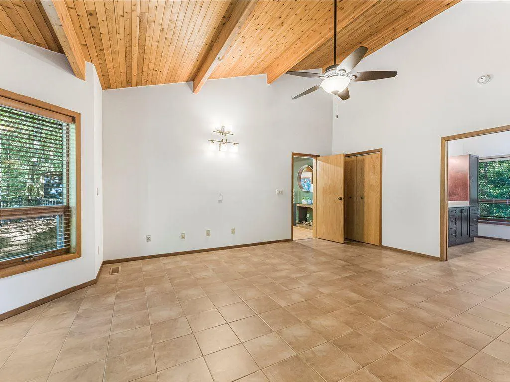 Woodstock, Georgia 30188, United States, 4 Bedrooms Bedrooms, ,4 BathroomsBathrooms,Residential,Active,208373