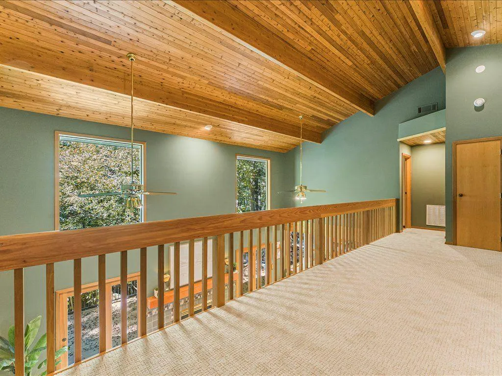 Woodstock, Georgia 30188, United States, 4 Bedrooms Bedrooms, ,4 BathroomsBathrooms,Residential,Active,208373