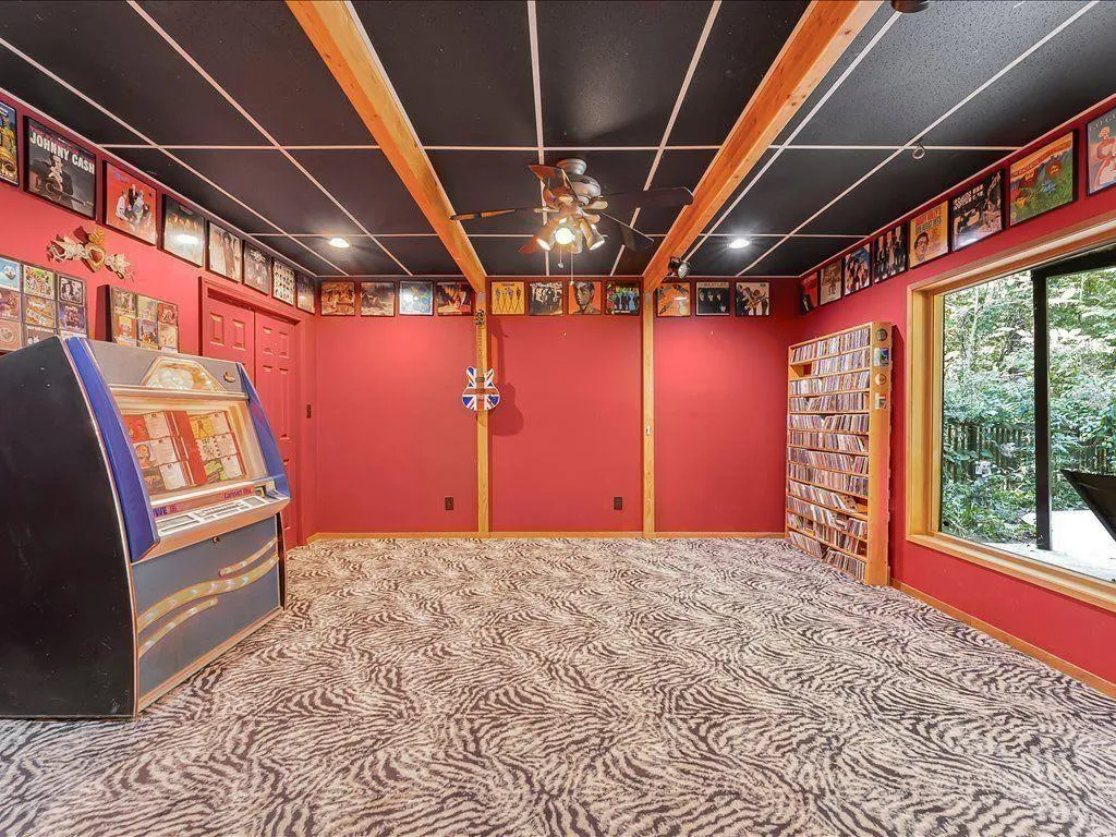 Woodstock, Georgia 30188, United States, 4 Bedrooms Bedrooms, ,4 BathroomsBathrooms,Residential,Active,208373