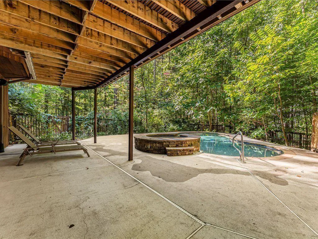 Woodstock, Georgia 30188, United States, 4 Bedrooms Bedrooms, ,4 BathroomsBathrooms,Residential,Active,208373