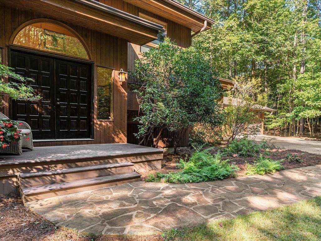 315 Crabapple Springs Way