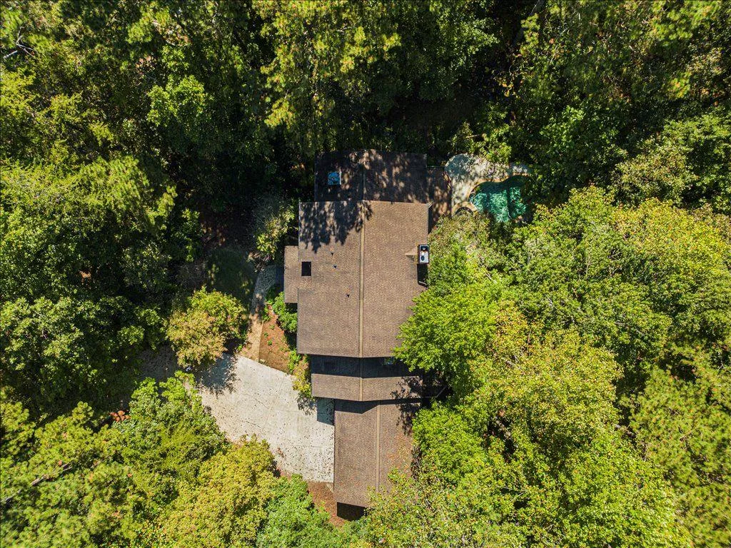 Woodstock, Georgia 30188, United States, 4 Bedrooms Bedrooms, ,4 BathroomsBathrooms,Residential,Active,208373