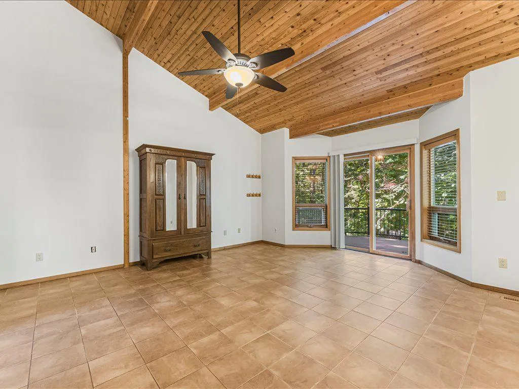 Woodstock, Georgia 30188, United States, 4 Bedrooms Bedrooms, ,4 BathroomsBathrooms,Residential,Active,208373