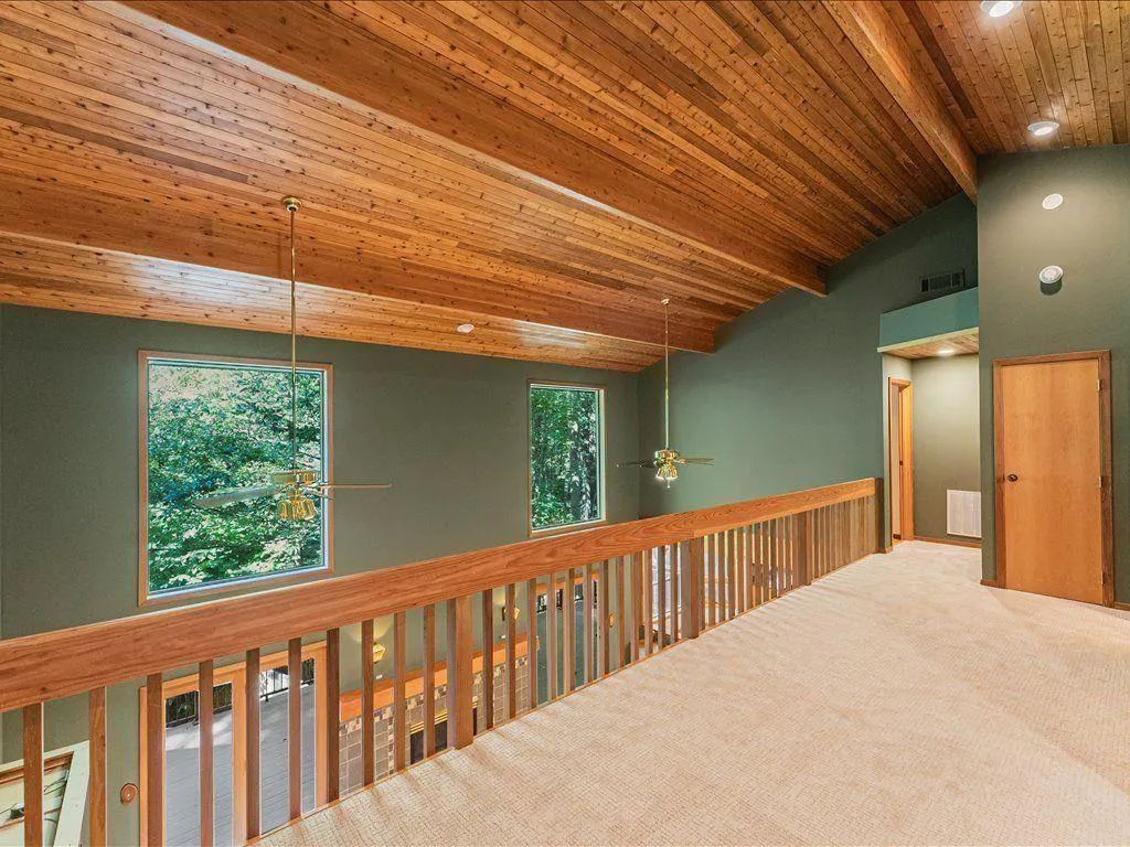 Woodstock, Georgia 30188, United States, 4 Bedrooms Bedrooms, ,4 BathroomsBathrooms,Residential,Active,208373