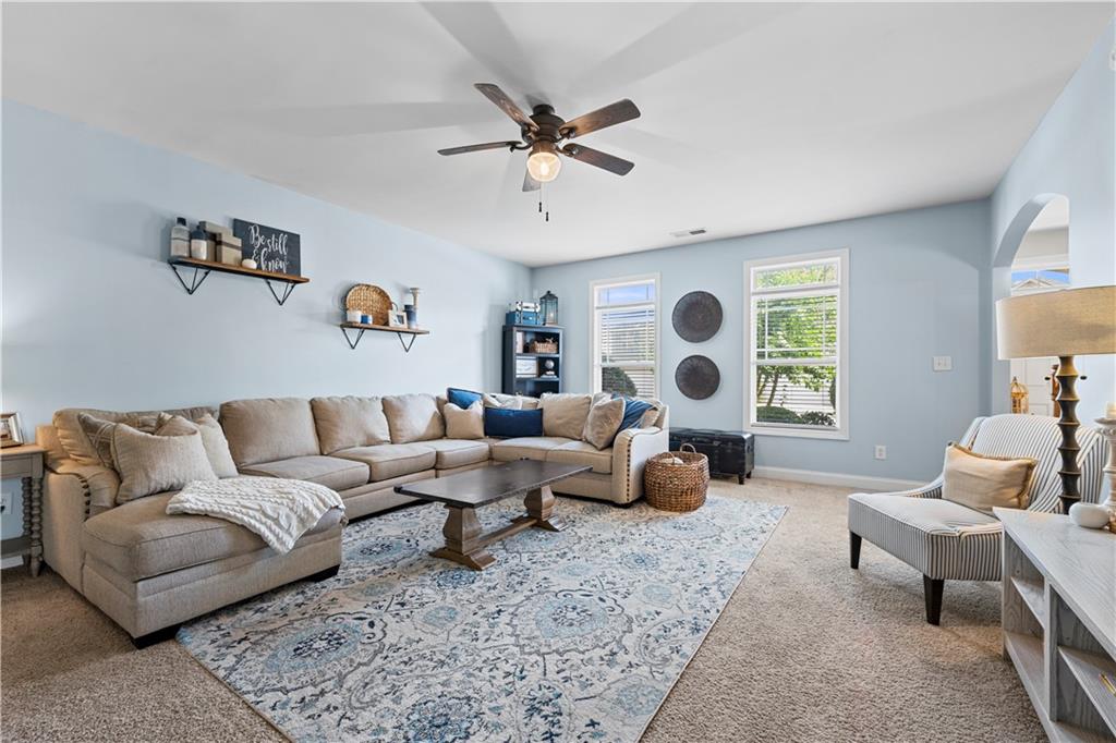 240 Daisy Circle