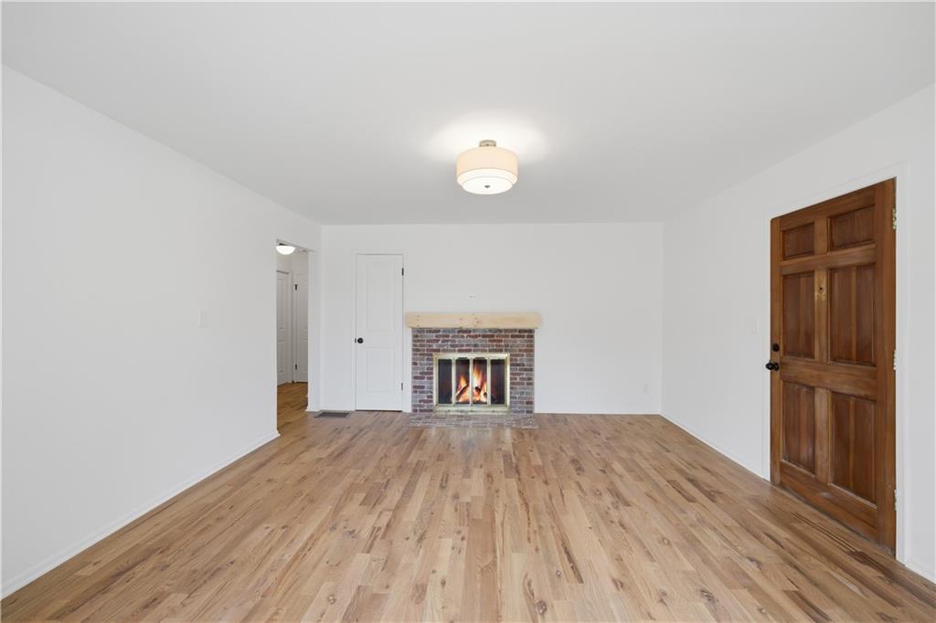 2413 Charleston Oaks Lane