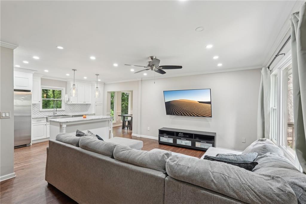 2156 Doris Drive