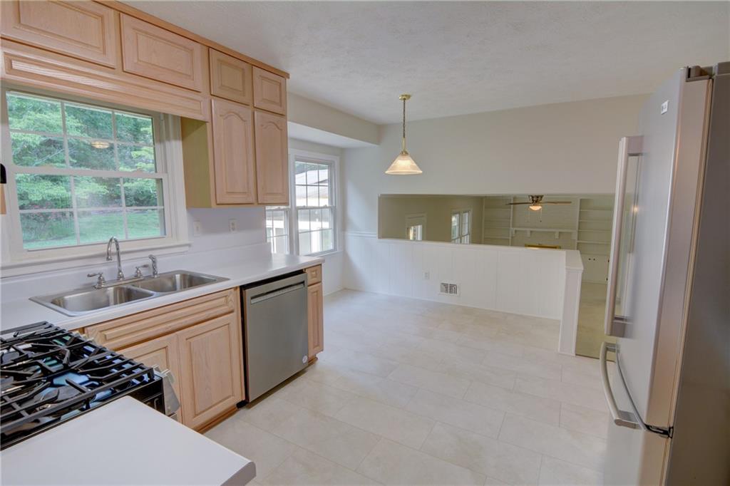 3407 Larch Pine Drive, Duluth, Georgia image 13