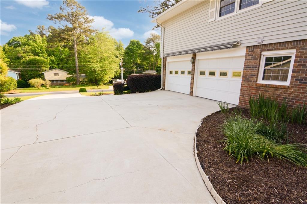 3407 Larch Pine Drive, Duluth, Georgia image 4