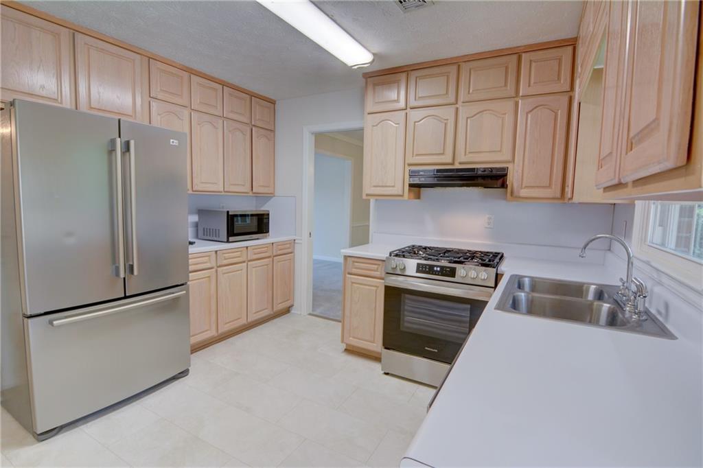 3407 Larch Pine Drive, Duluth, Georgia image 14