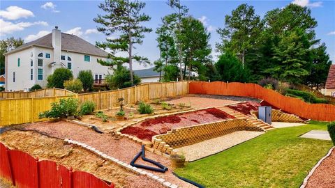 A home in Dacula