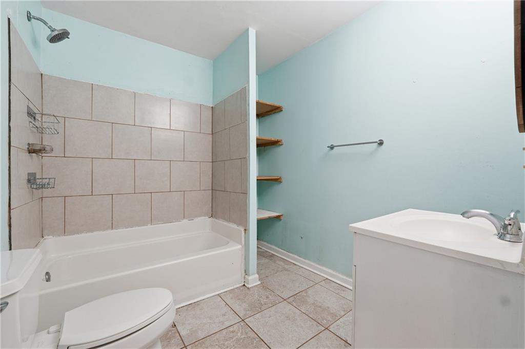 +/- 1 Acre - Residential