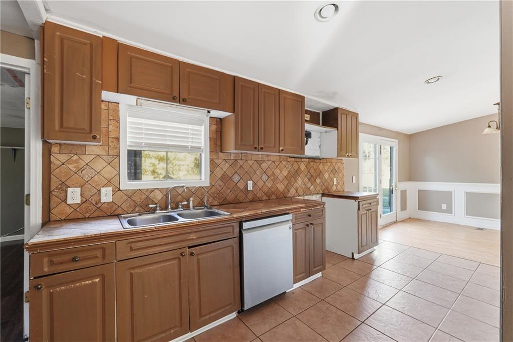 +/- 1 Acre - Residential