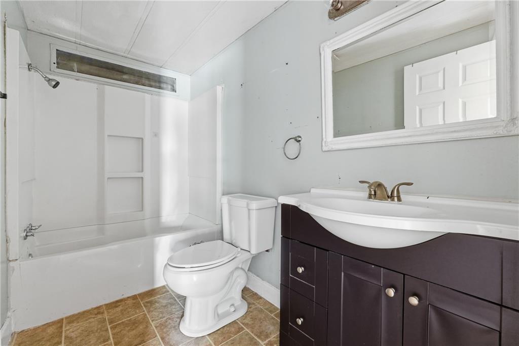 +/- 1 Acre - Residential