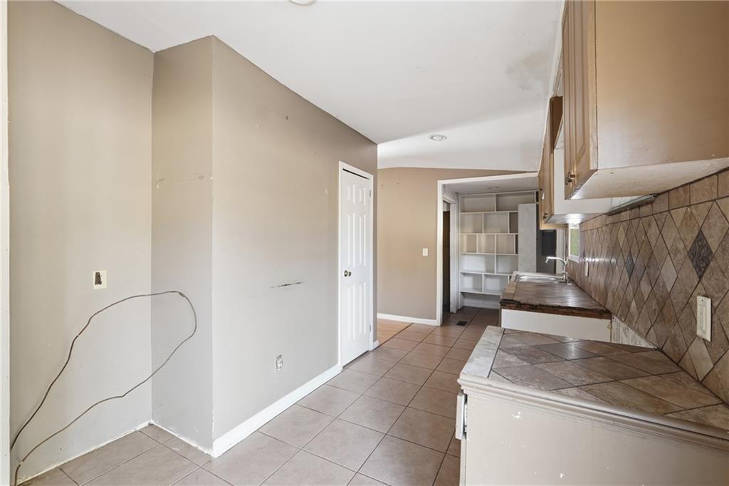 +/- 1 Acre - Residential