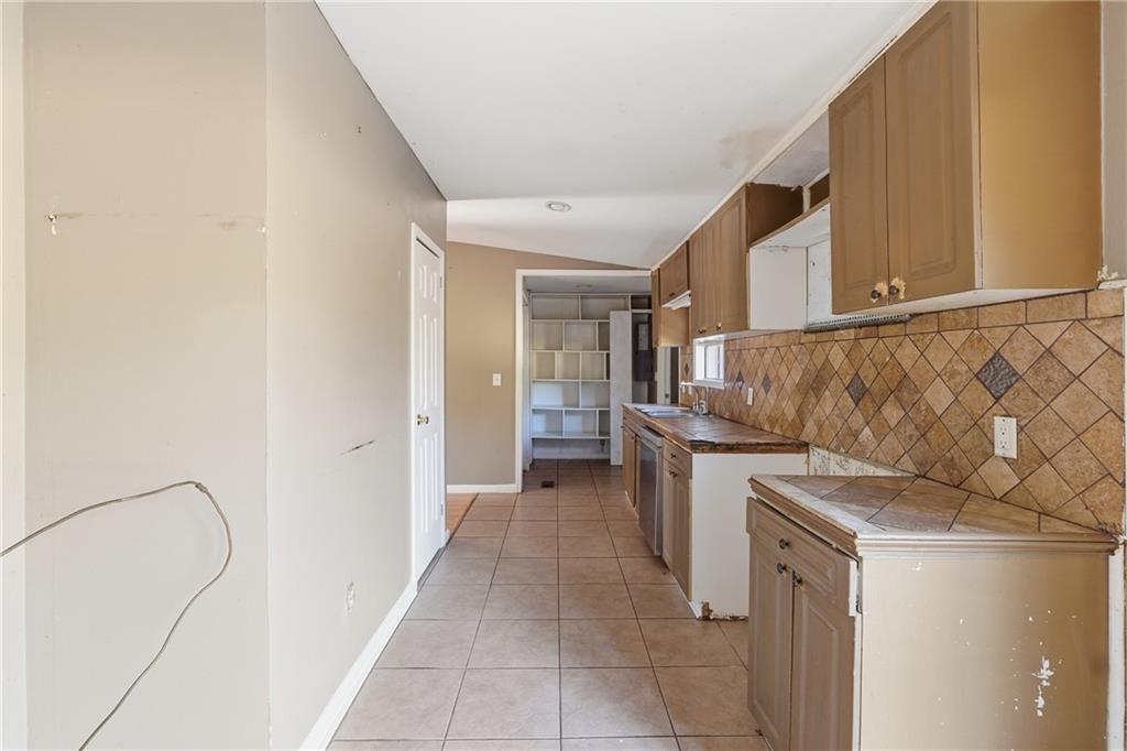 +/- 1 Acre - Residential