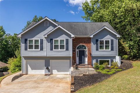 1215 SMOKE HILL Lane Hoschton GA 30548