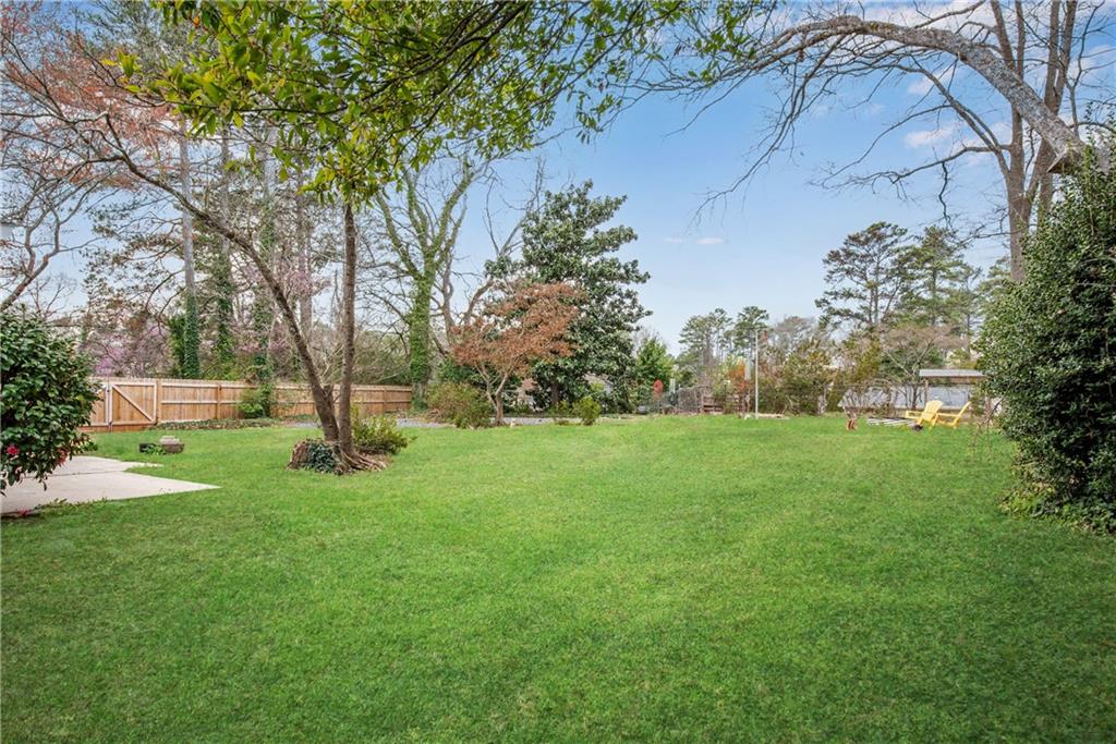 1040 Tuxedo Drive, Roswell, Georgia image 33