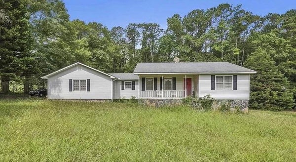 305 MARTIN RD, GRIFFIN, GA 30223 - Image e2aa907f5fb1fa0956b89670e65fdc6c/3018290225