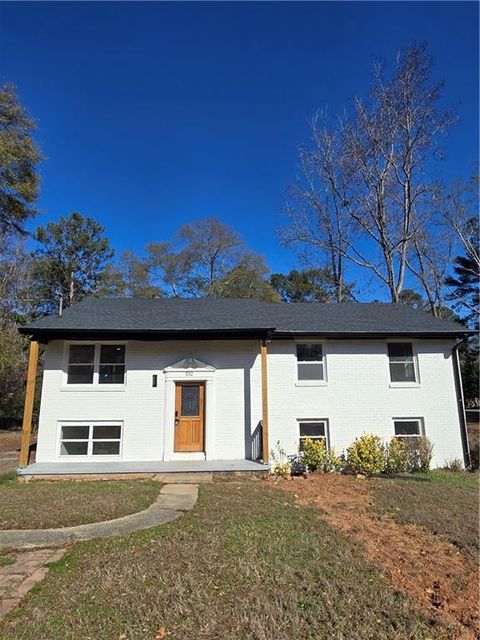 Homes For Sale - 332 W Downing Court<br/> Clayton County, Jonesboro, GA 30238