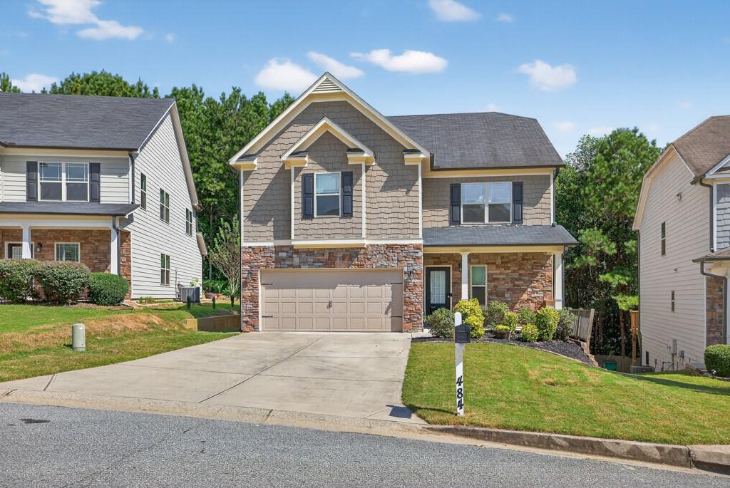 484 CRESTMONT Lane