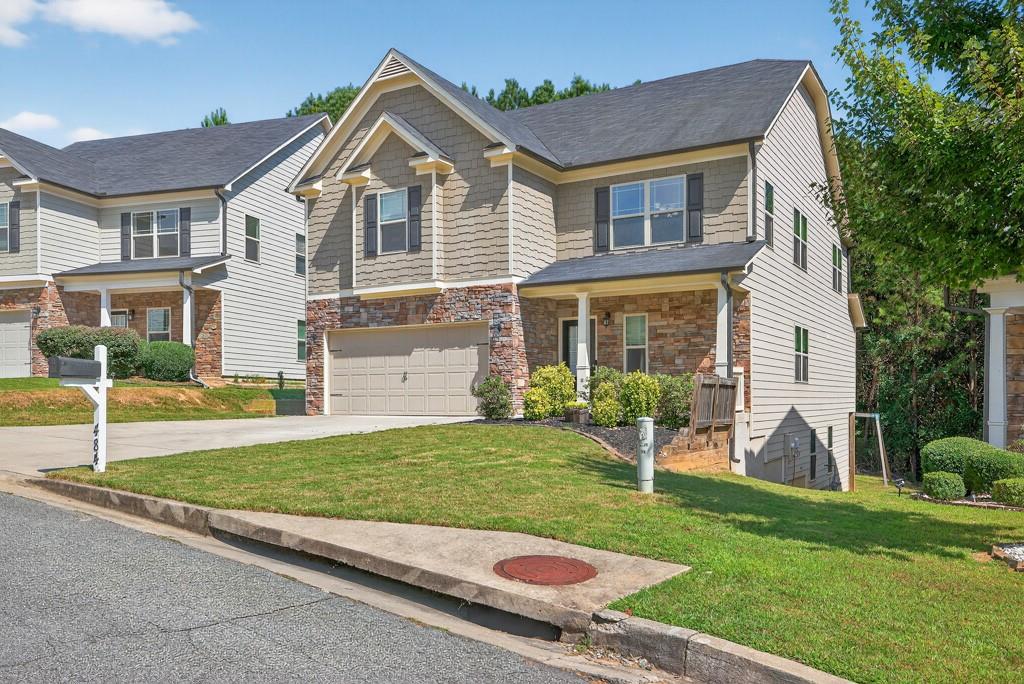 484 CRESTMONT Lane