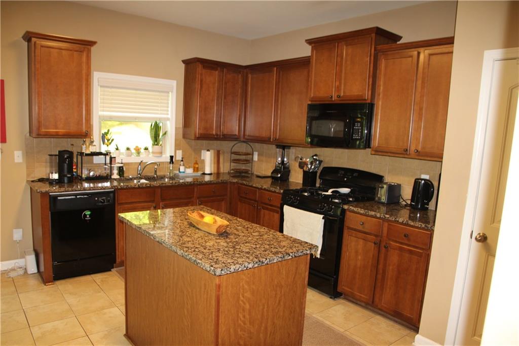 5230 Centennial Hill Drive, Acworth, Georgia image 11