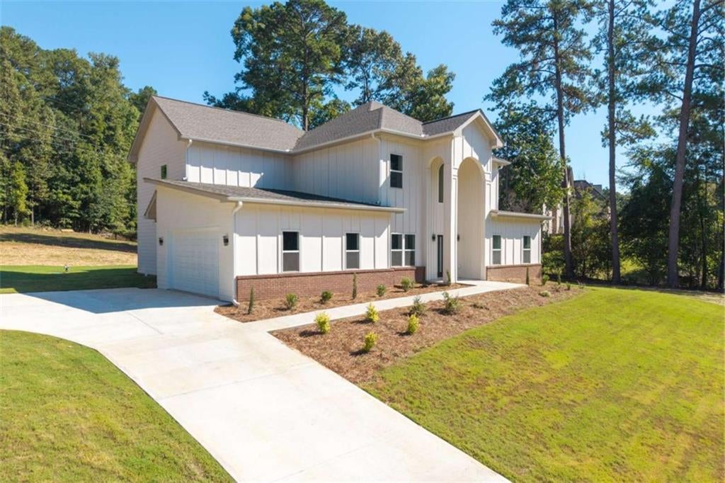 3520 Millers Pond Way