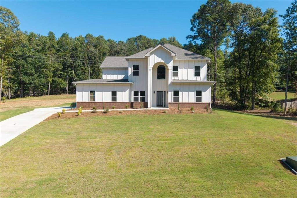 3520 Millers Pond Way