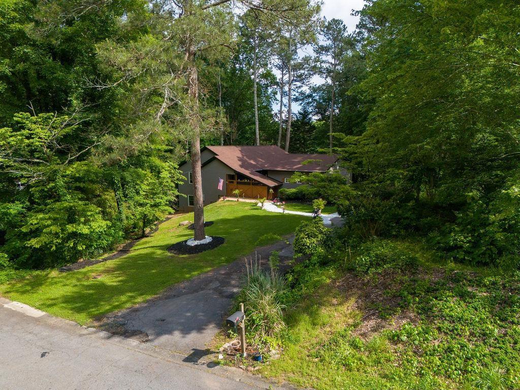 HOLLY HILLS ESTATES - Residential