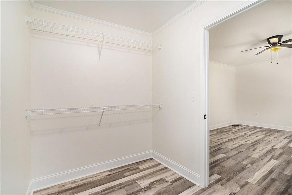 HOLLY HILLS ESTATES - Residential