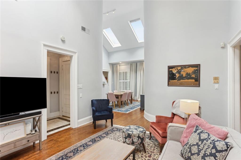 205 3rd Street Northeast Street NE 4